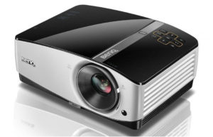 Večnamenski_projektor_BenQ_MX768_DLP_0