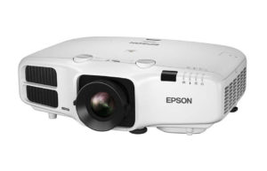 Večnamenski_projektor_Epson_EB-4950WU_LCD_0