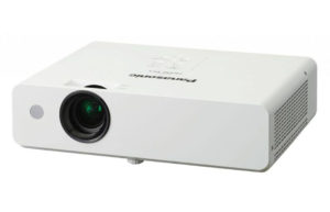 Večnamenski_projektor_Panasonic_PT-LB330E_LCD_0