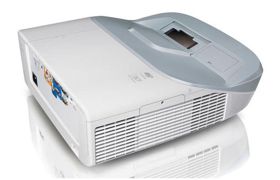 Projektor_za_kratke_razdalje_BenQ_MX882UST_+_BenQ_PW20U_DLP_12