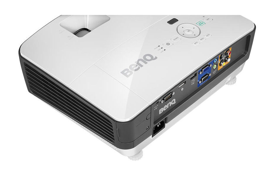 Večnamenski_projektor_BenQ_MX704_+_QCast_QP01_DLP_10 Večnamenski_projektor_BenQ_MX704_+_QCast_QP01_DLP_10